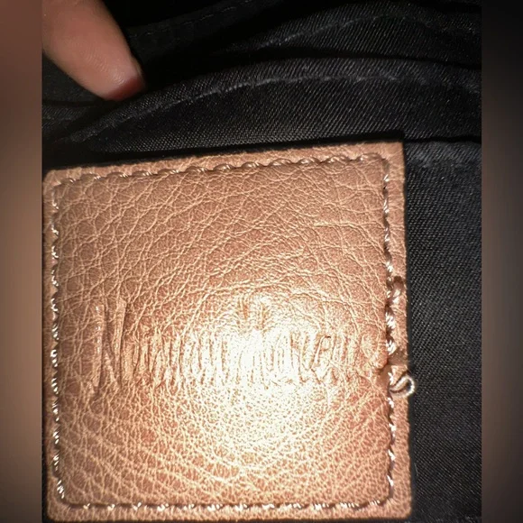 Neiman Marcus Crossbody - Picture 5 of 6